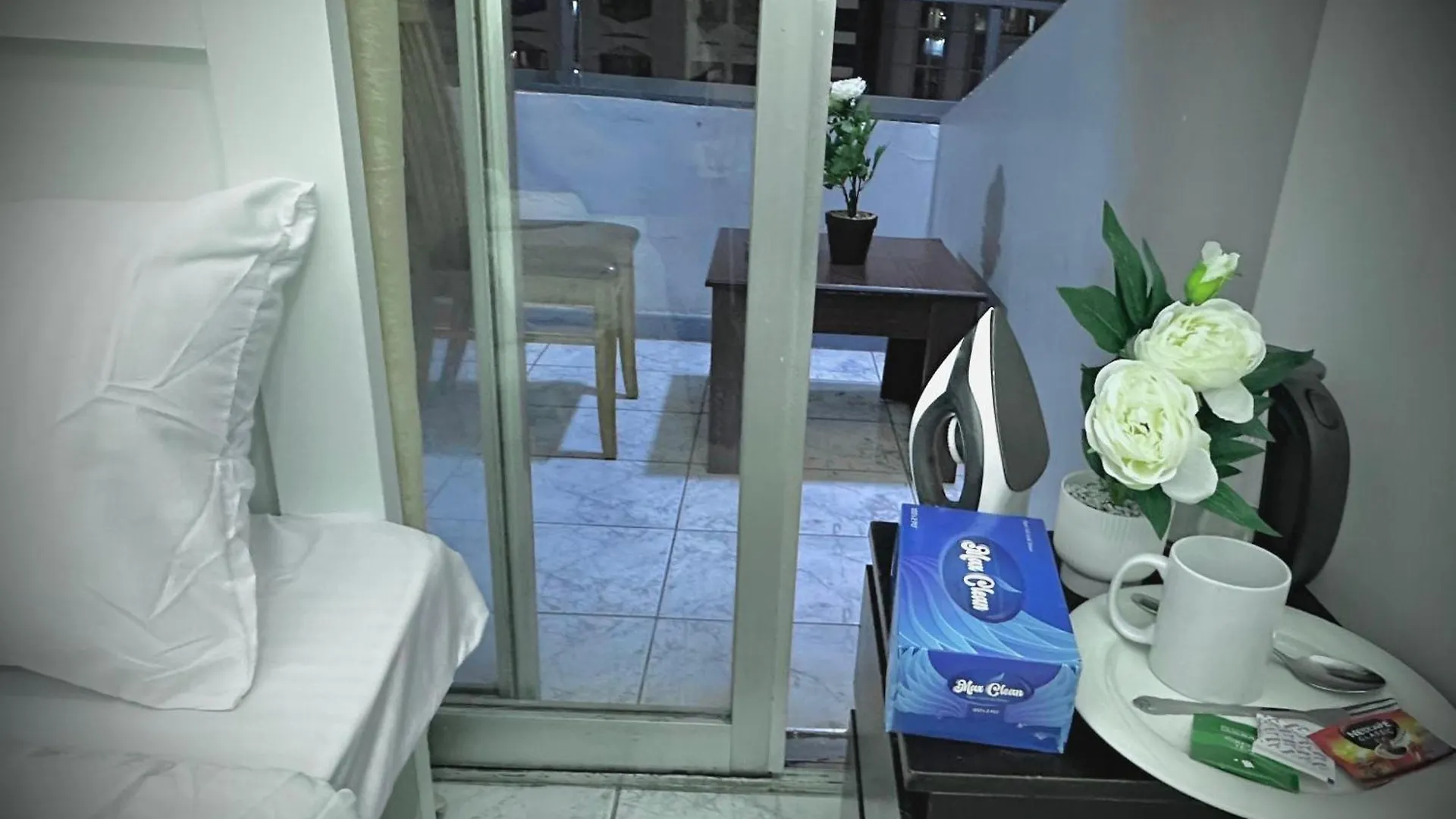 New Phenomenal Room With Sea View Абу-Даби